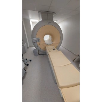 Philips Achieva 1.5T Diamond Select MRI Scanner