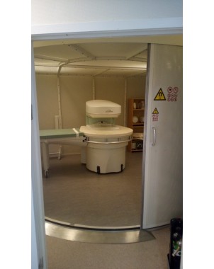 Esaote VET MR 0.2T MRI scanner
